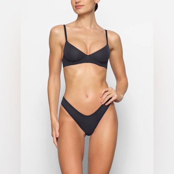 Skims Fits Everybody Unlined Demi Bra - Picture 2 of 7